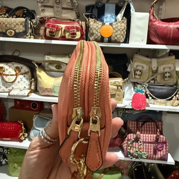 Coach Women's Coral pebble Leather small Bag - Picture 4 of 5